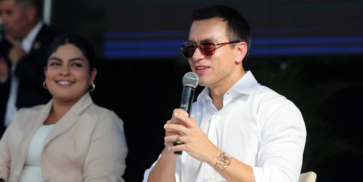 Noboa mantiene una aprobación del 59,3 % en Ecuador, a pesar del alza del IVA y los apagones