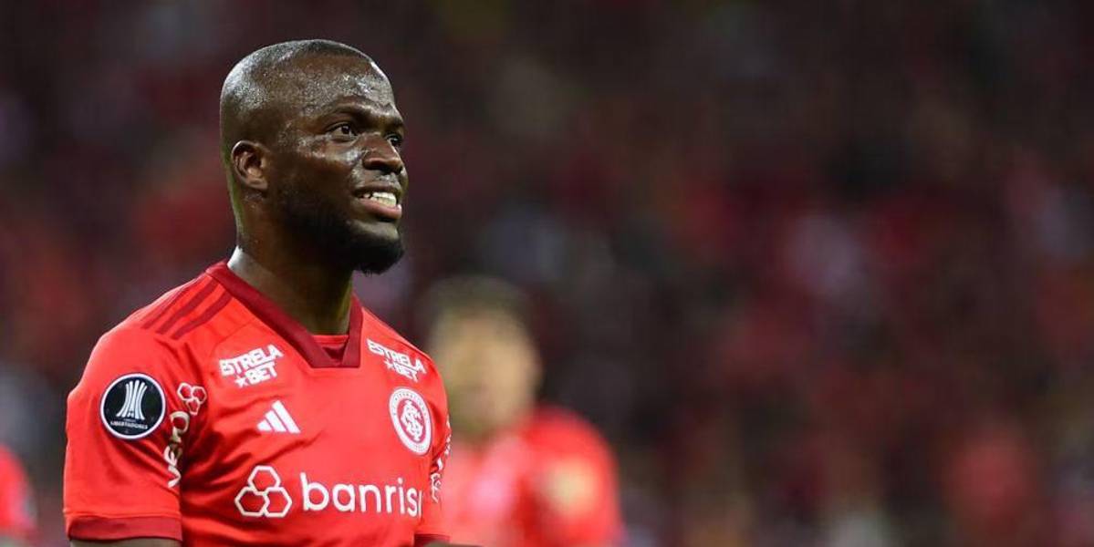 Enner Valencia recibió insultos racistas por su despeño en el partido contra Fluminense