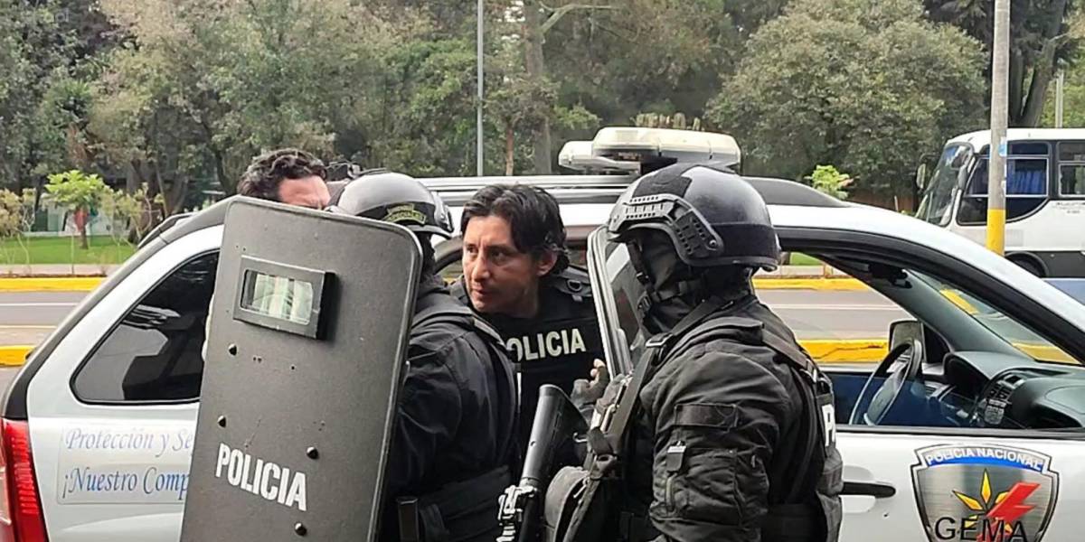 Una jueza dicta prisión preventiva contra el prófugo Fabricio Colón Pico por presunta intimidación