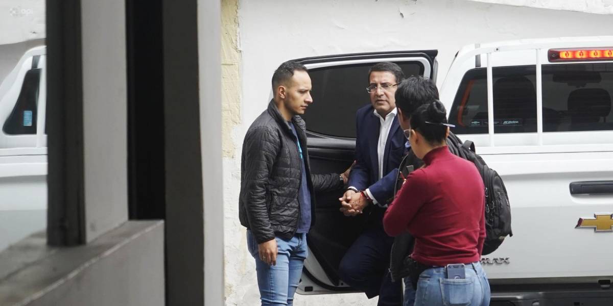 Santiago Díaz enfrenta audiencia preparatoria de juicio por presunta violación a una menor