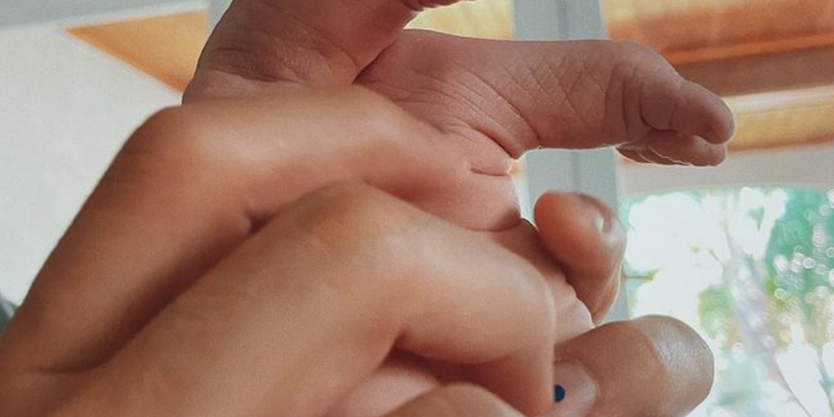 Evaluna comparte las primeras fotos de su hija