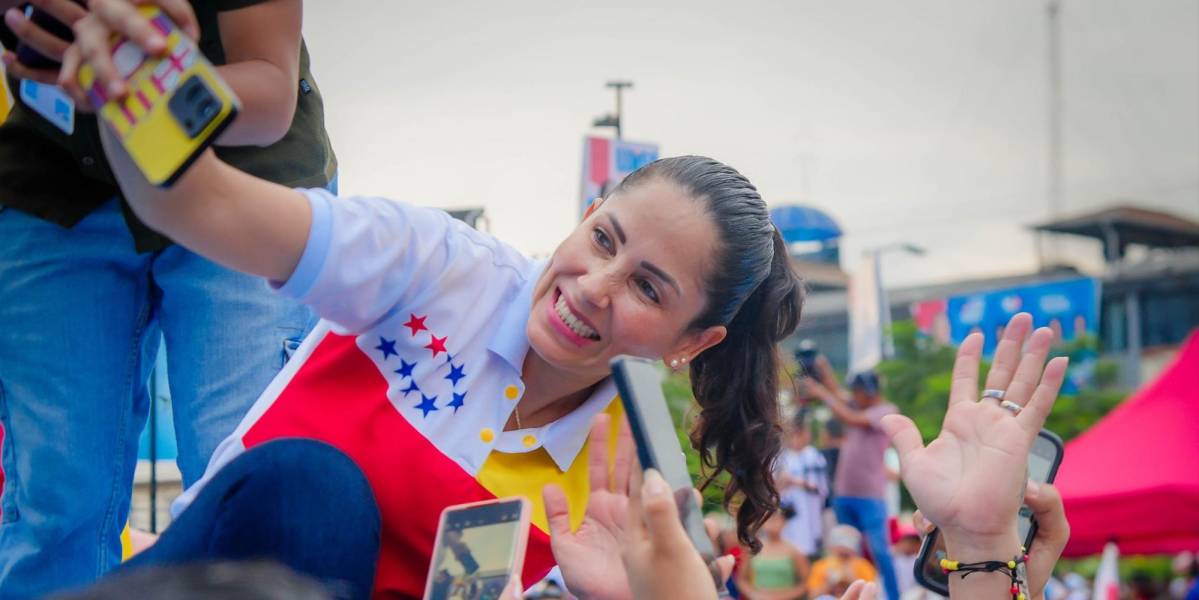 Segunda vuelta en Ecuador: ¿Qué tan progre es la candidata Luisa González?