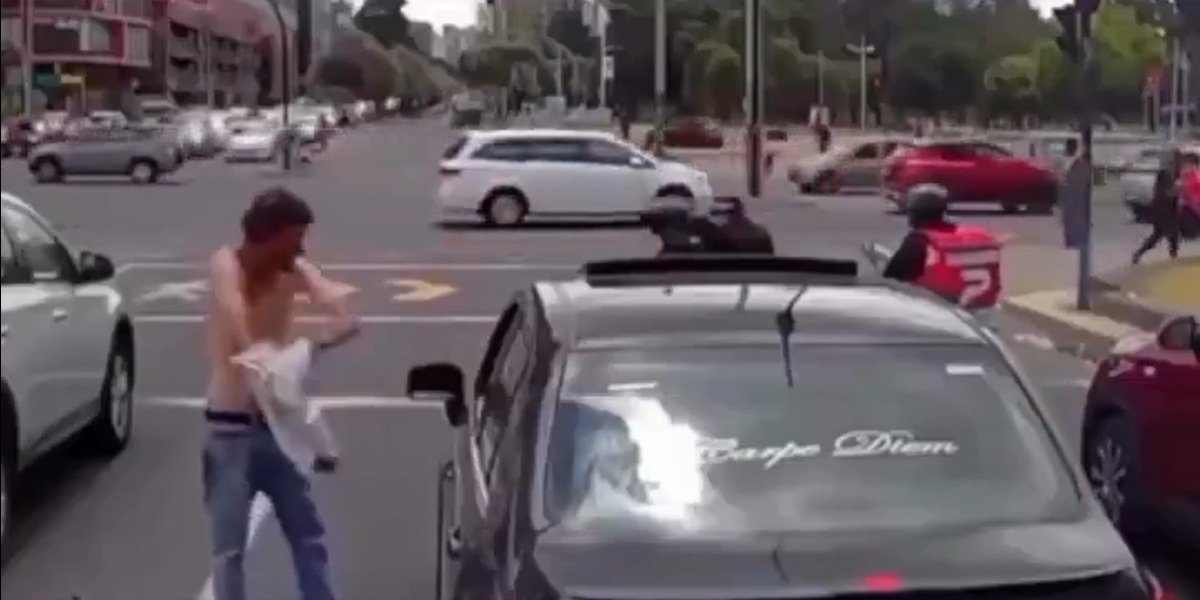 Un limpiaparabrisas atemoriza a conductor en el sector de La Carolina