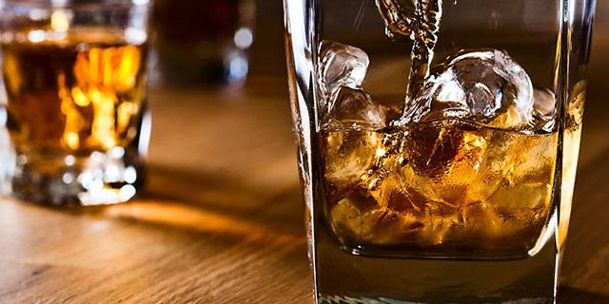 Reino Unido emite alerta por Metanol e incluye a Ecuador en su guía de viaje