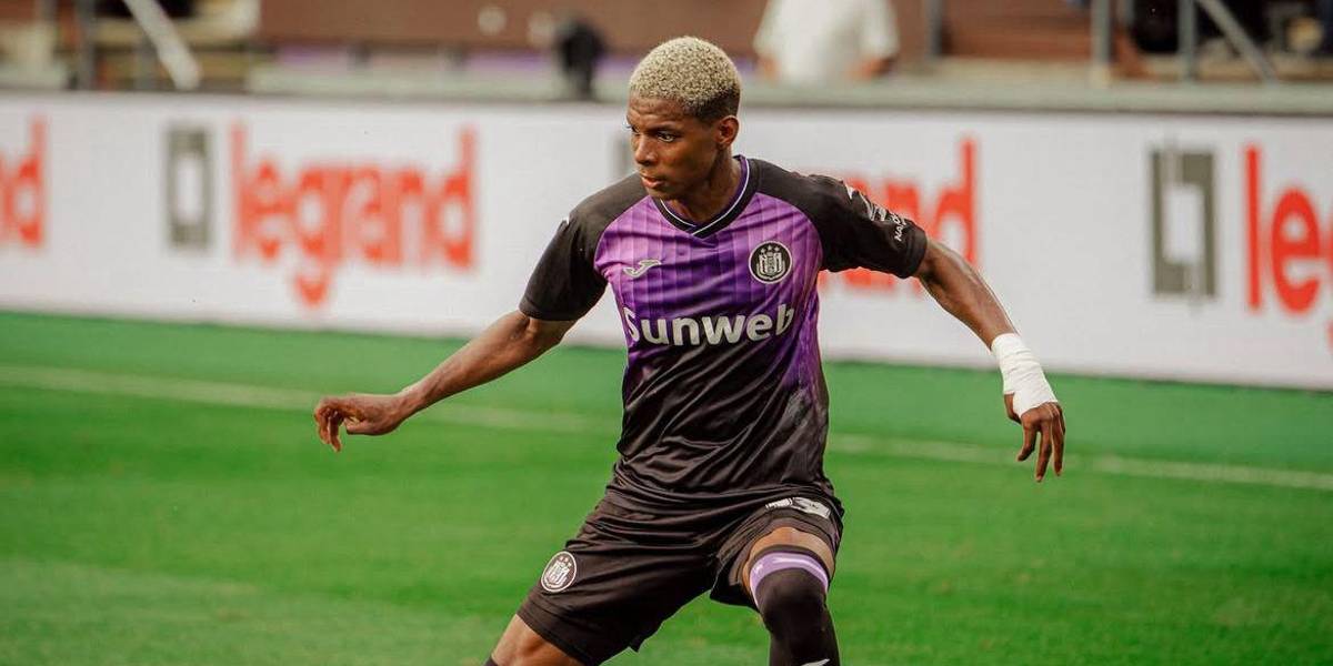 Nilson Angulo renovó con el Anderlecht hasta el 2029