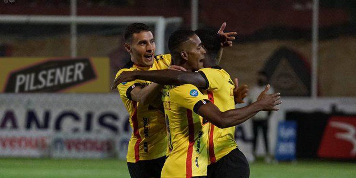 Barcelona vence a Técnico Universitario en Ambato