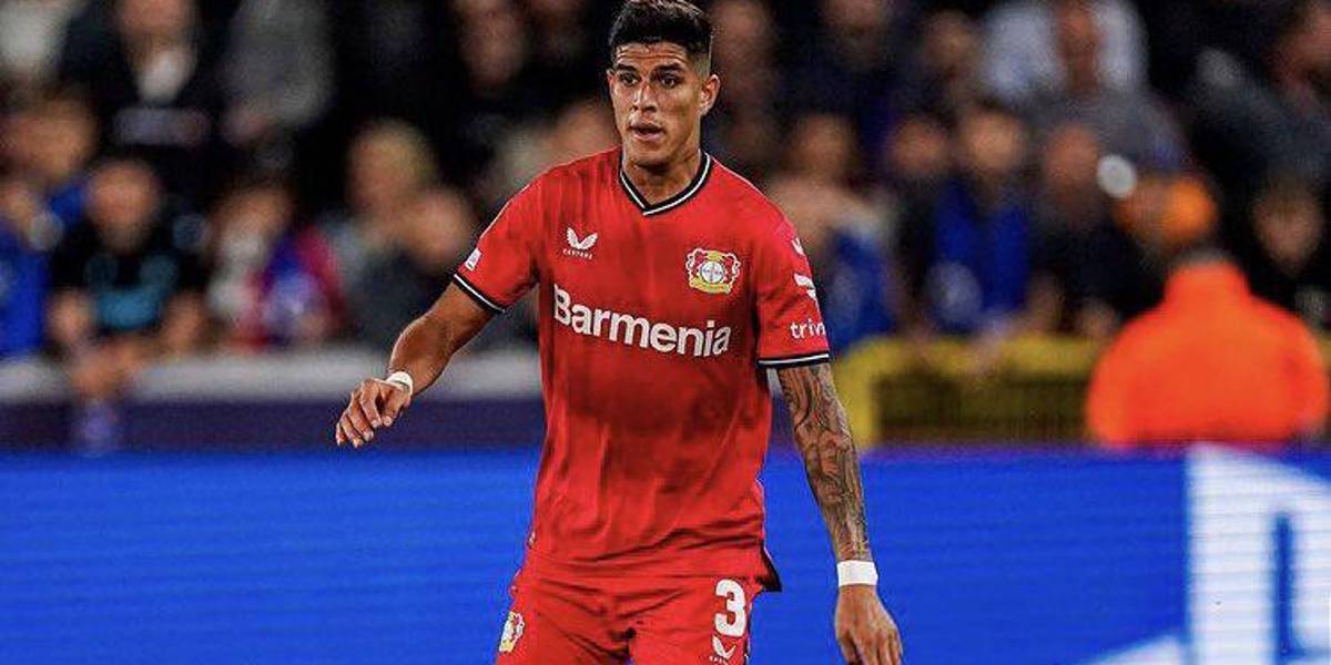 Piero Hincapié fue titular en la derrota de su equipo ante el Porto por Champions League