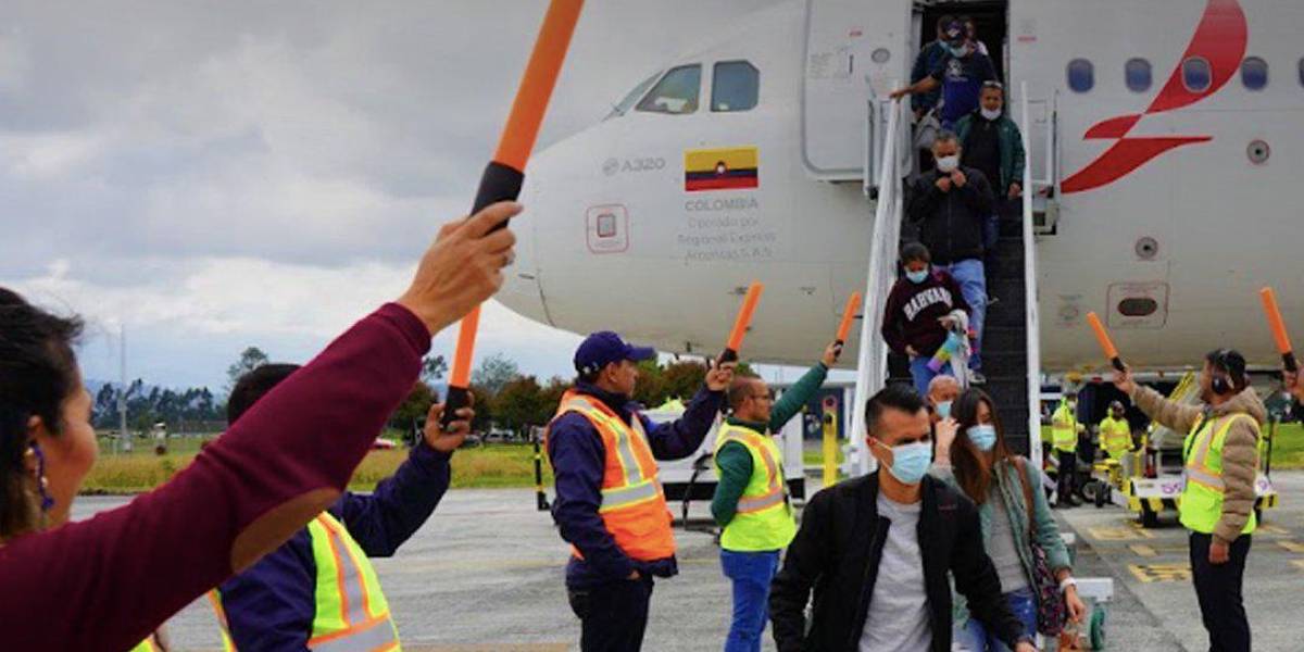 Argentina autoriza a una aerolínea ecuatoriana a sumar rutas a cinco puntos del país