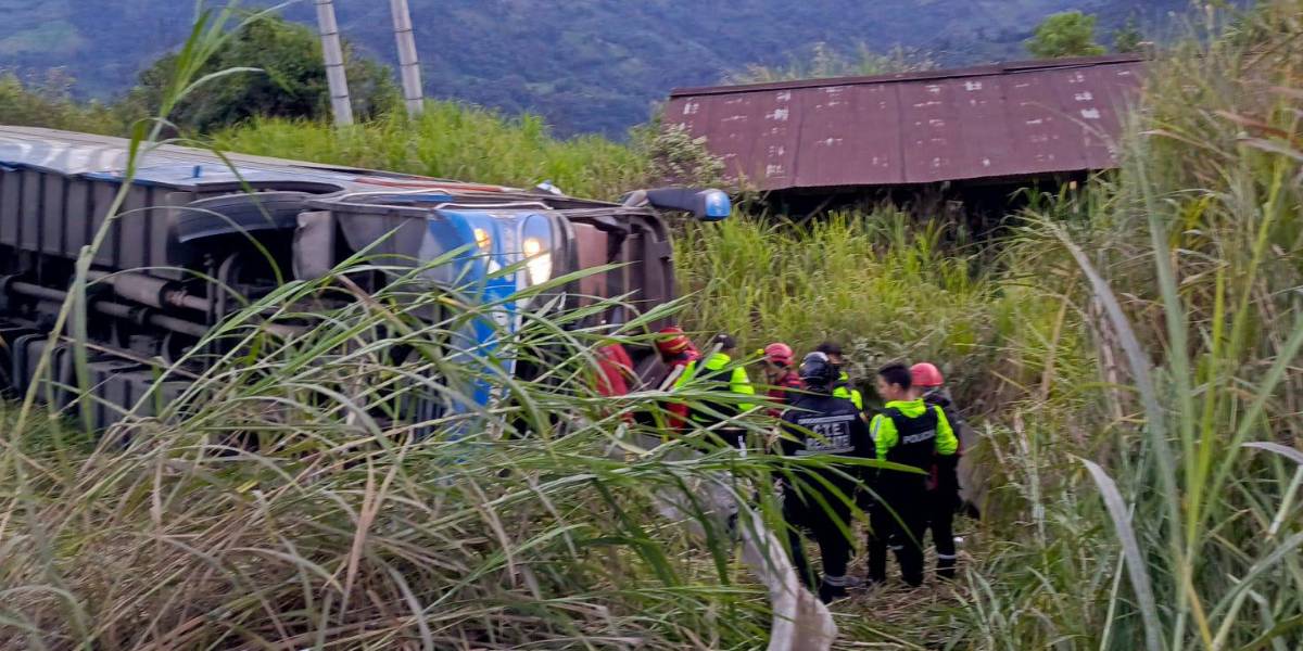 Cinco muertos y 22 heridos en siniestro de tránsito en Bolívar