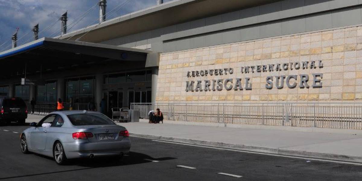 Uso de mascarilla no es obligatorio en el aeropuerto de Quito