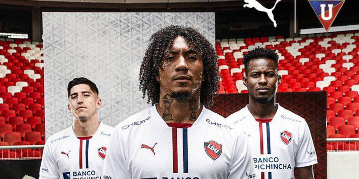 Liga de Quito presentó una nueva camiseta por su aniversario 107