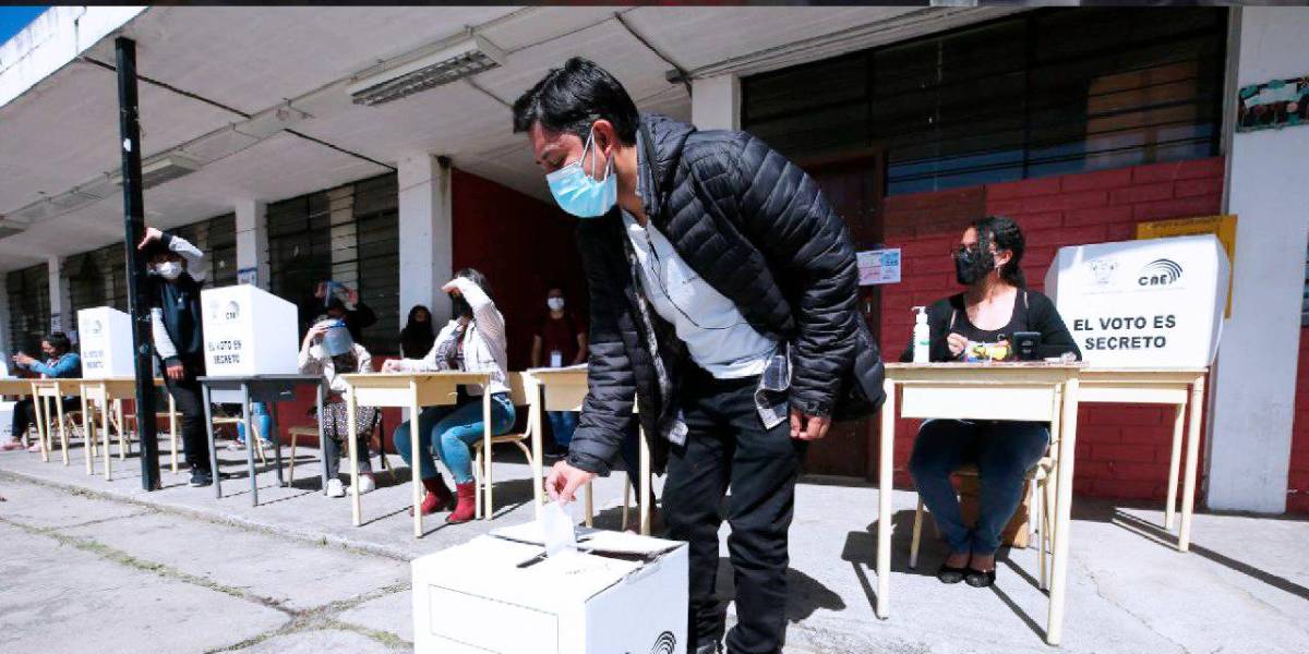 Elecciones Ecuador 2023: los candidatos presidenciales retomaron actividades sin actos multitudinarios