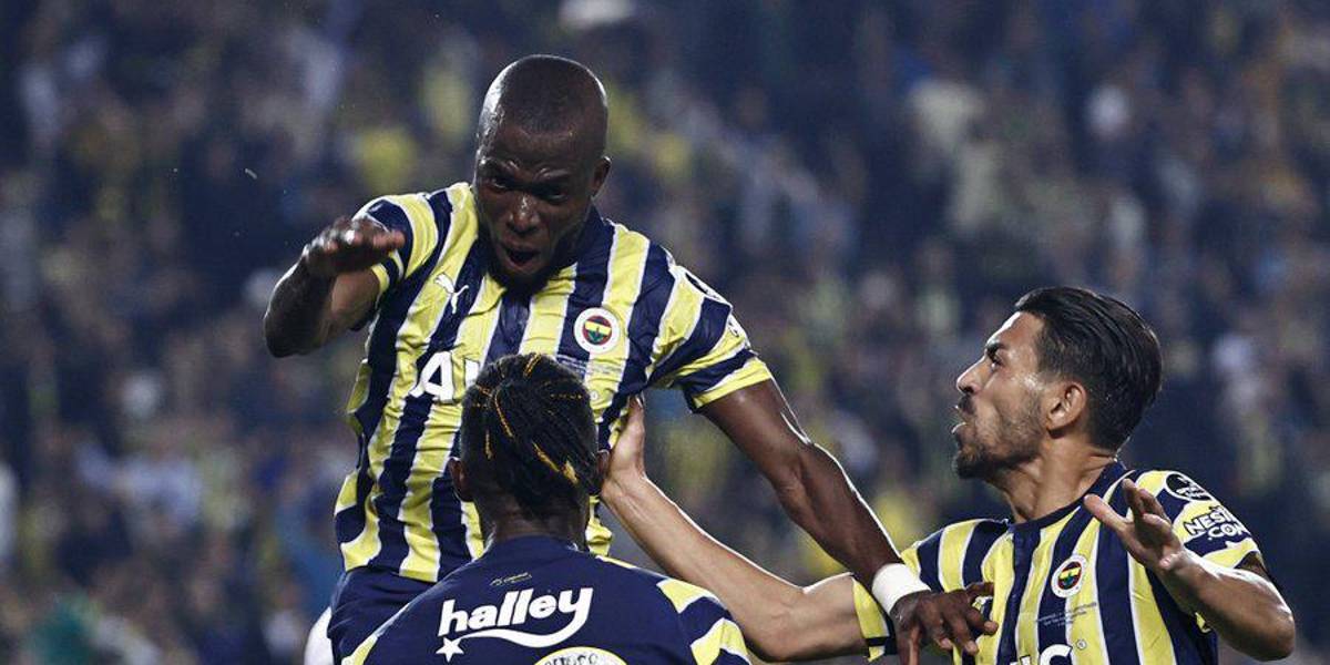 Enner Valencia anotó un 'hat-trick' con su equipo por la fecha 9 de la Liga Turca