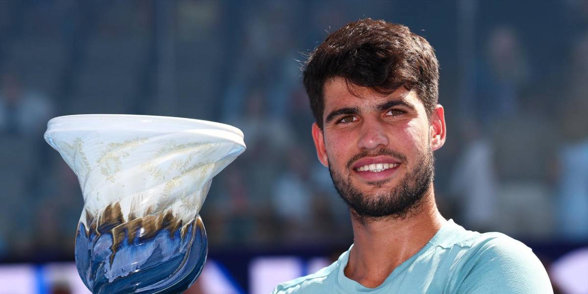 Carlos Alcaraz, campeón del Masters 1000 de Cincinnati tras abandono de Sinner