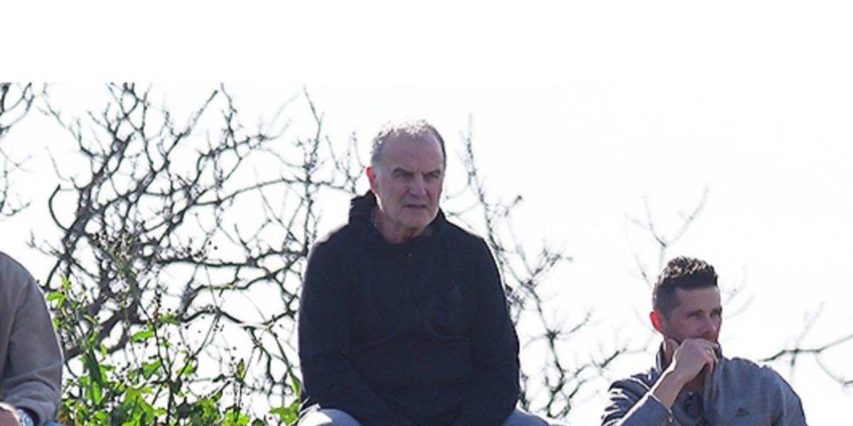 Marcelo Bielsa vio un partido de la Liga de Uruguay como un hincha más