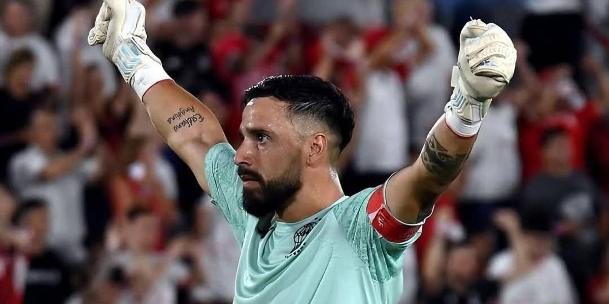 Hernán Galíndez sigue imbatible en casa y brilla en el arco de Huracán