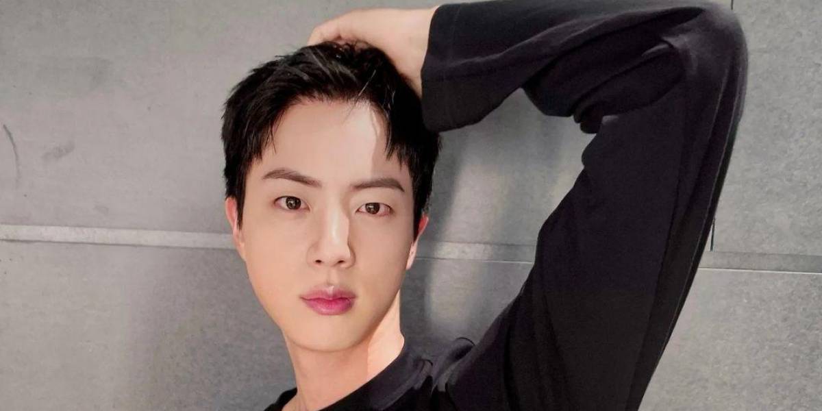 Uno de los integrantes de BTS, Jin, llevará la antorcha olímpica en Francia