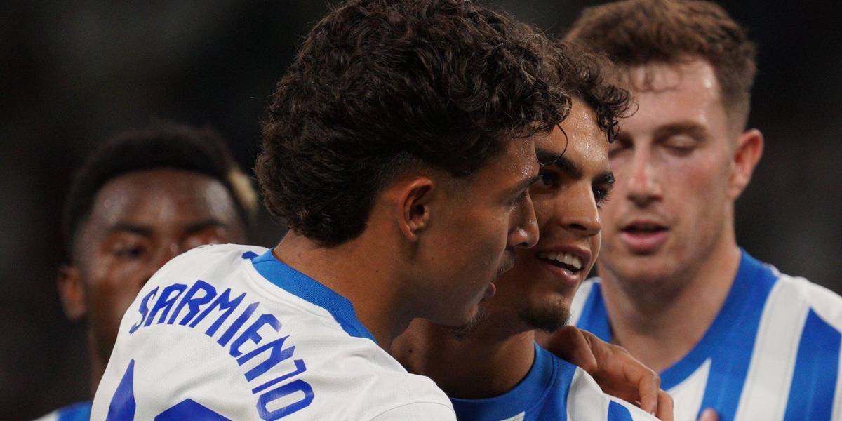 Jeremy Sarmiento anota un gol en su vuelta al Brighton