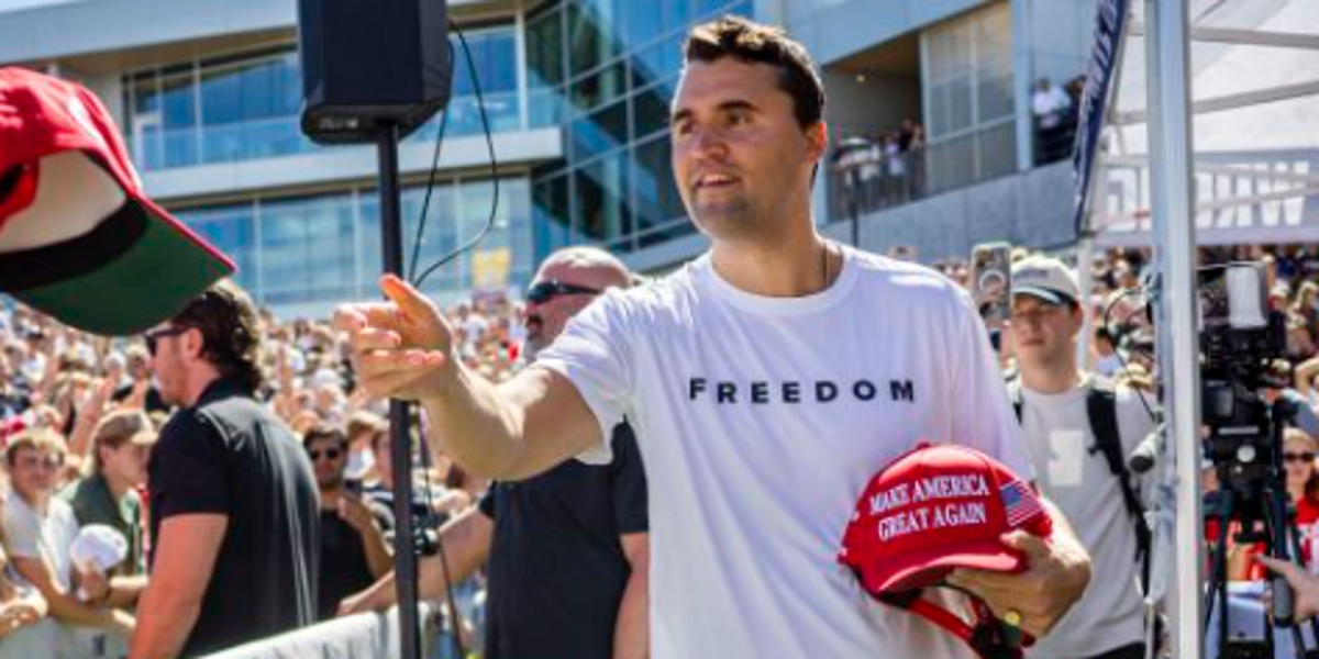 Hunter Kozak, el estudiante que preguntó a Charlie Kirk antes de su asesinato, relata los últimos momentos del activista