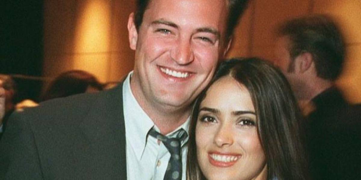 Salma Hayek rinde tributo a Matthew Perry en su cumpleaños: hoy celebramos tu vida