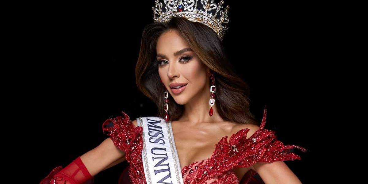 ¿En qué certámenes participó Nadia Mejía antes del Miss Universo Ecuador?