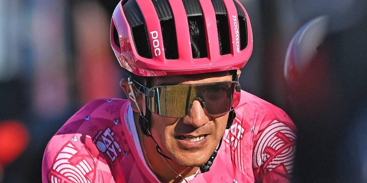 Richard Carapaz terminó en el top 10 de la etapa 1 del Tour de los Alpes Marítimos 2025