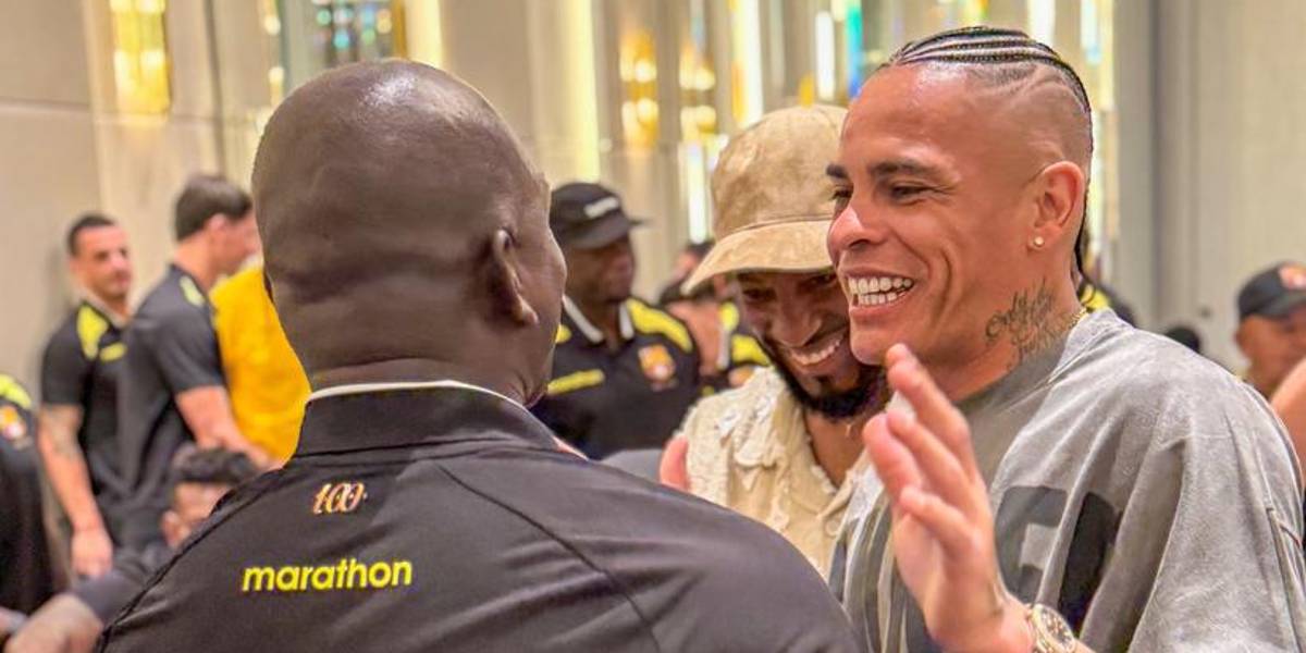 Glorias de Barcelona SC se reúnen con el equipo principal, previo a la Noche Centenario