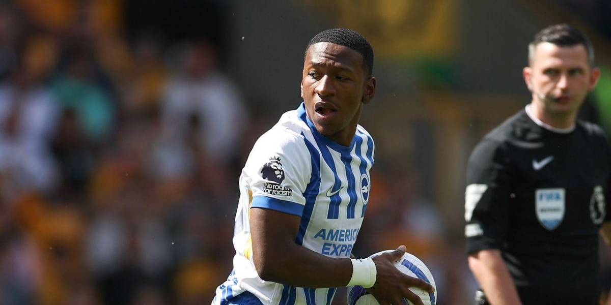Pervis Estupiñán está en la mira del Manchester United