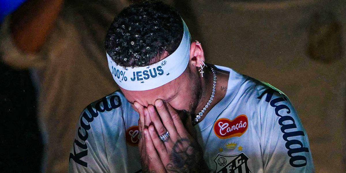 Las lágrimas de emoción de Neymar durante su presentación en el Santos
