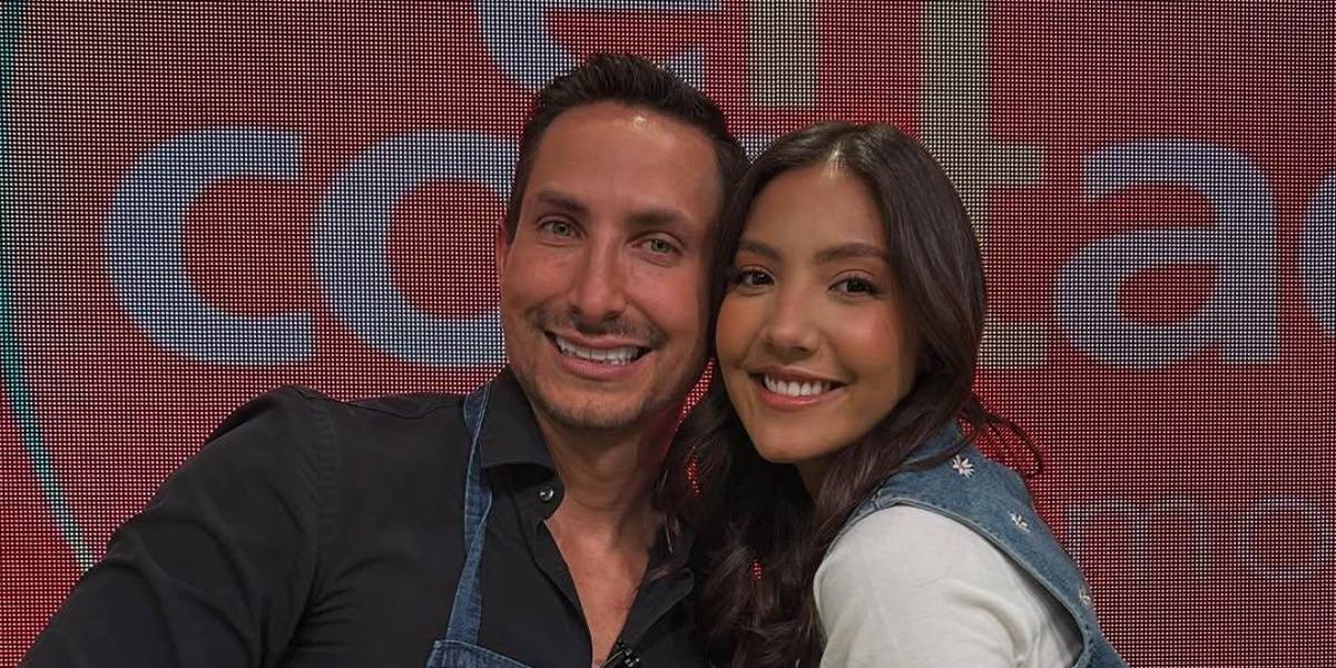 Eduardo Andrade y Gigi Mieles se besaron en el set de En Contacto