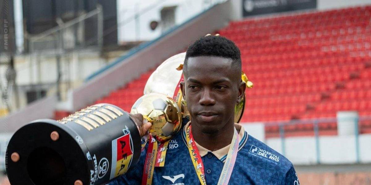 ¿Quién es Feyiseitan Asagidigbi, el goleador nigeriano de Cuenca Juniors que eliminó a Barcelona?
