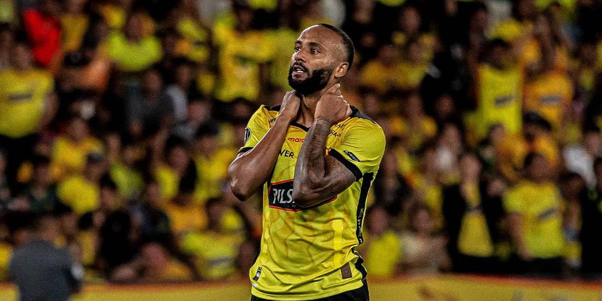 Leonai Souza podría ser baja ante Independiente del Valle