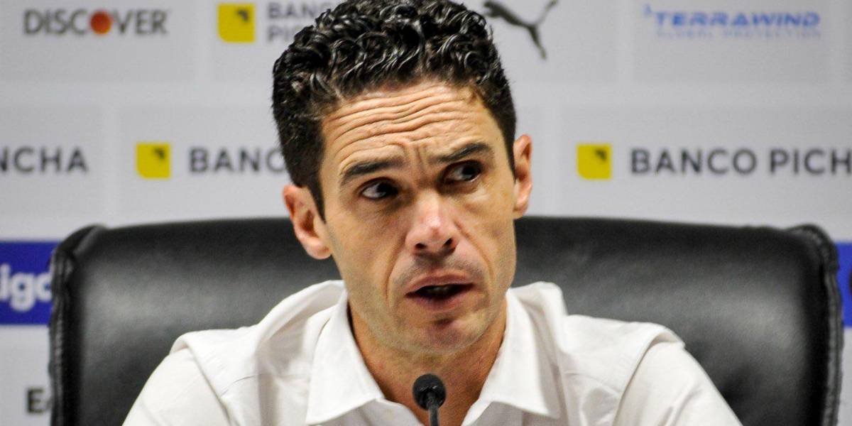 Josep Alcácer: Los dos equipos queremos ganar, los pequeños detalles son los que tenemos que cuidar