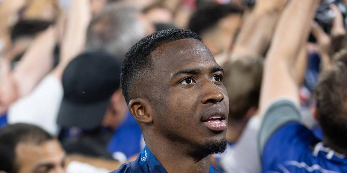 Willian Pacho, tras conquistar la Champions League, es el cuarto ecuatoriano en ganar un torneo UEFA