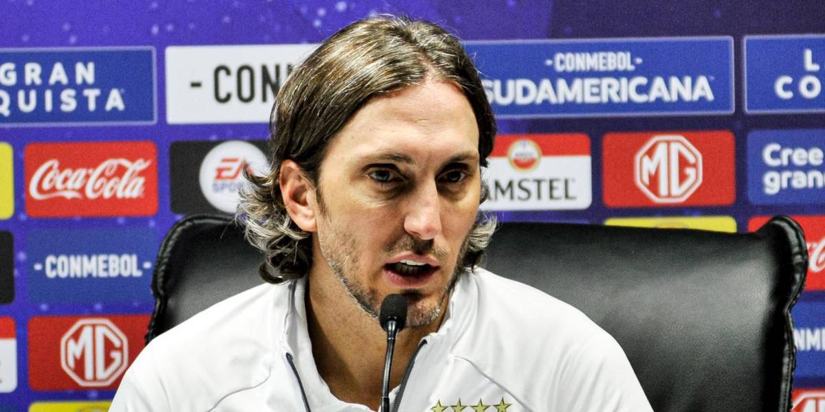 Luis Zubeldía: Un 3 a 0 no garantiza nada, simplemente quedan 90 minutos y tenemos que cerrar bien la serie