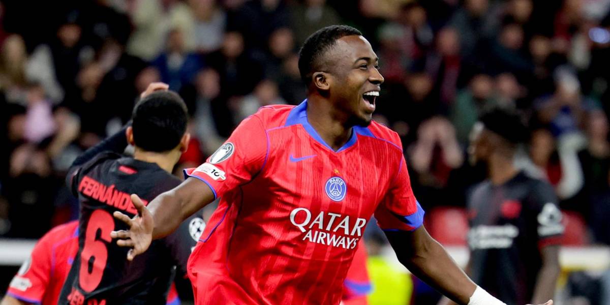 Con gol de Willian Pacho, el PSG goleó al Bayer Leverkusen en la Champions League
