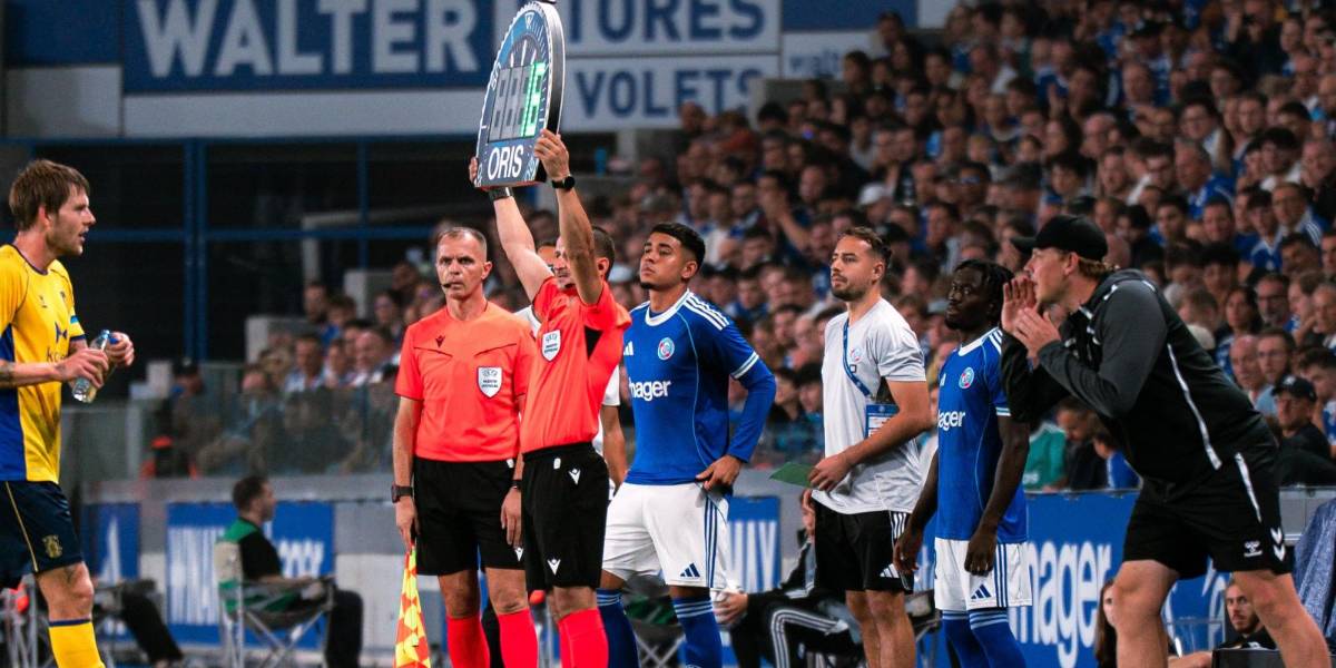 Kendry Páez, volante del Estrasburgo, debutó en la Conference League