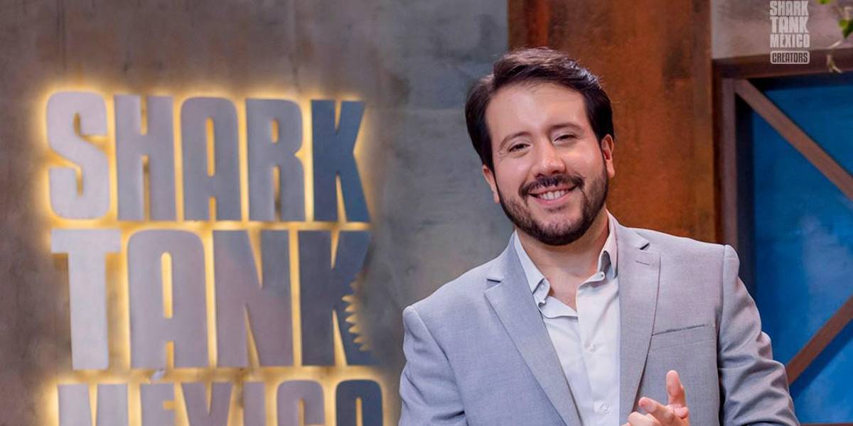 Jorge Ulloa compra la Escuela de Cine de Quito gracias a un tiburón ecuatoriano