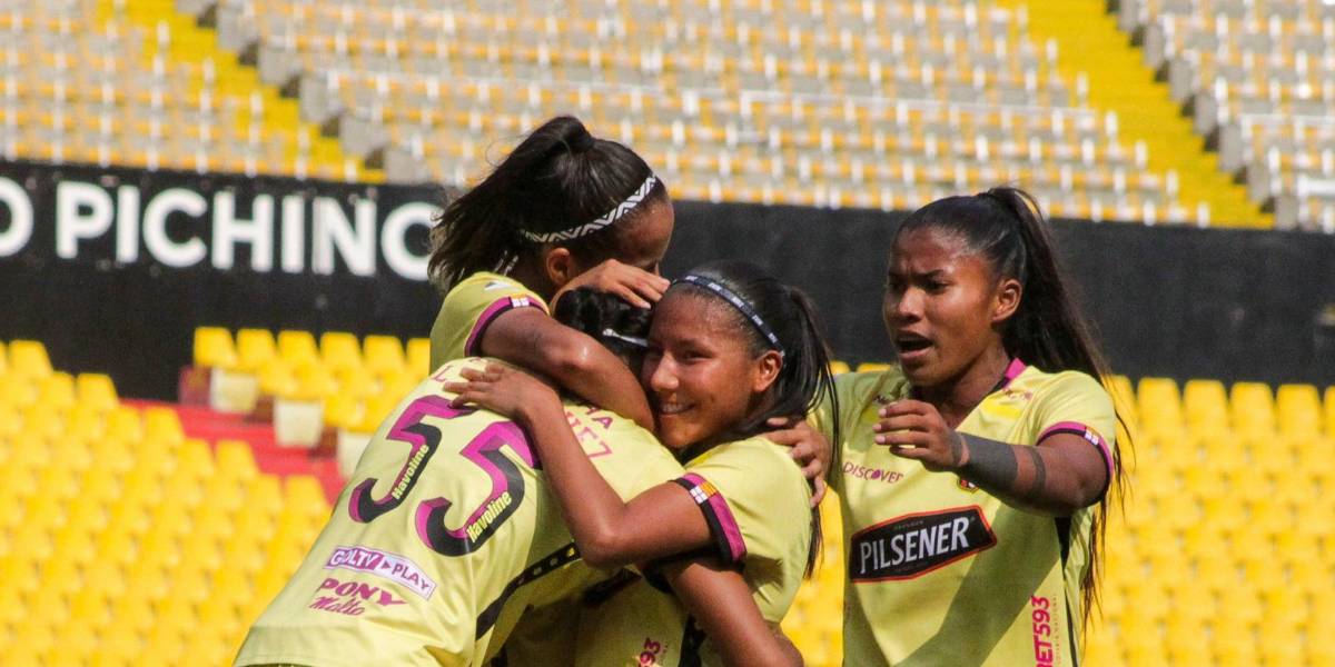 Barcelona goleó 12-0 a El Nacional por la Superliga Femenina
