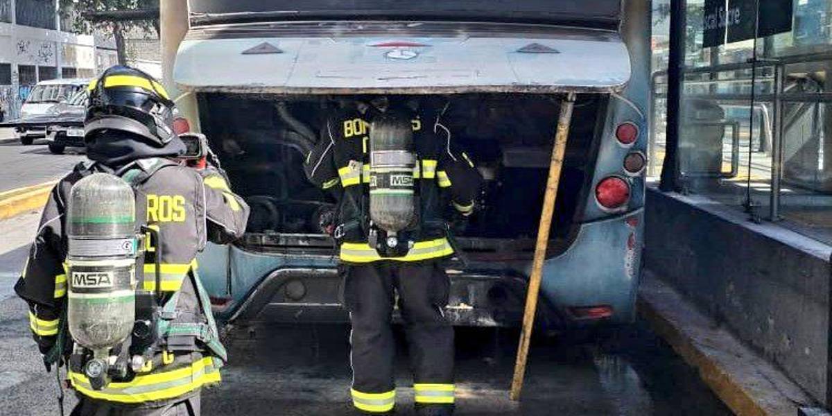 Una unidad de Trolebús se incendió por una falla eléctrica