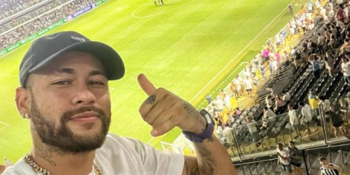 Neymar estuvo presente en la victoria del Santos de Juan Cazares sobre el Corinthians