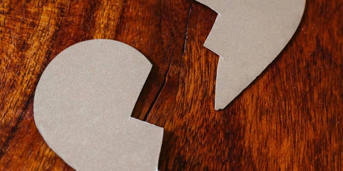 El síndrome del corazón roto, una condición real que afecta más a las mujeres