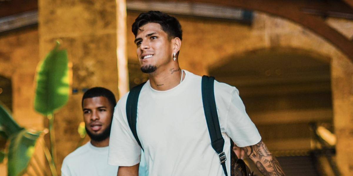 Ecuador ya está en Asunción para su partido por Eliminatorias al Mundial 2026