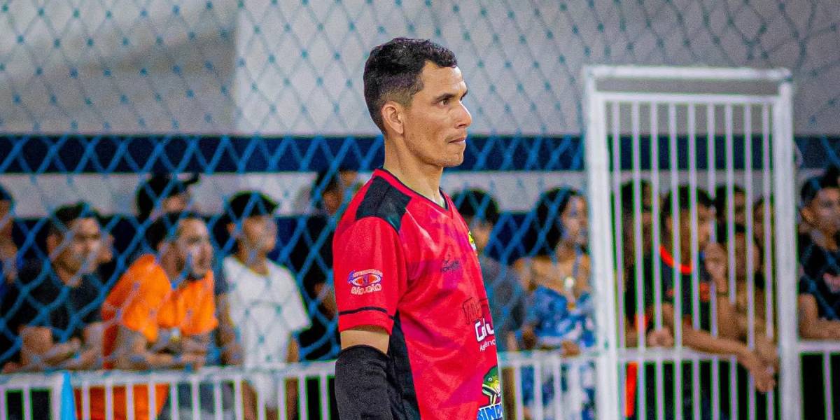 Portero de fútbol sala muere en Brasil luego de atajar un penal