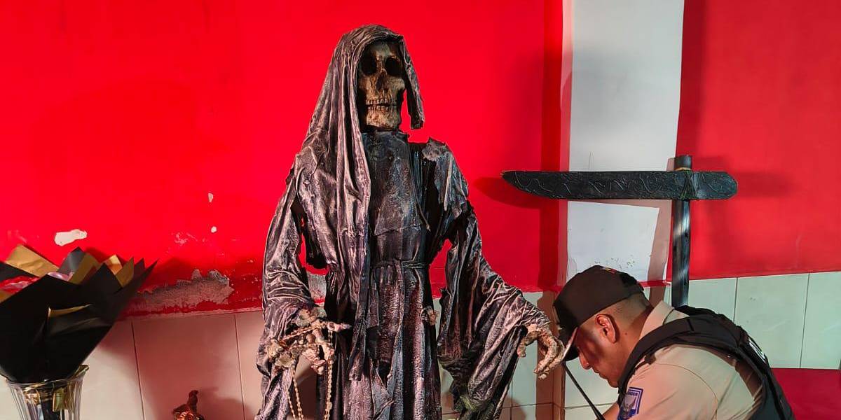 Videovigilancia, droga y altares a la Santa Muerte: así operaba la banda capturada en La Roldós, en Quito