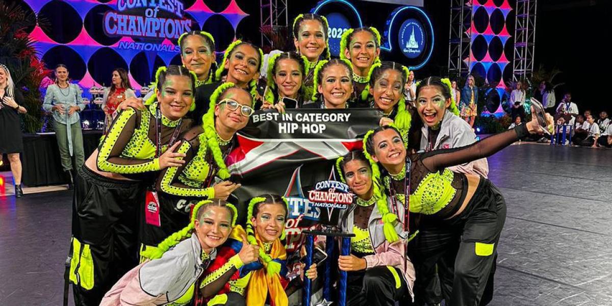 Academia ecuatoriana de ballet y danza quedó campeón en Estados Unidos