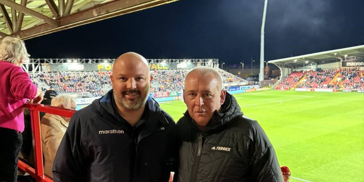 Miguel Ángel Loor aprovechó su gira por Europa y visitó al Wrexham, de Ryan Reynolds