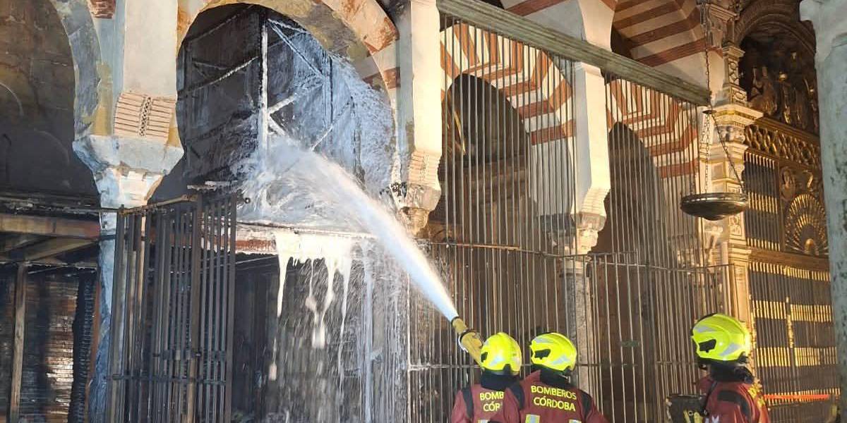 Un incendio daña la Mezquita-Catedral de Córdoba, Patrimonio de la Humanidad