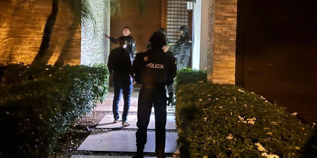 Caso Fragoneri | Fiscalía allana inmuebles en Guayas y El Oro por investigación ligada a Triple A