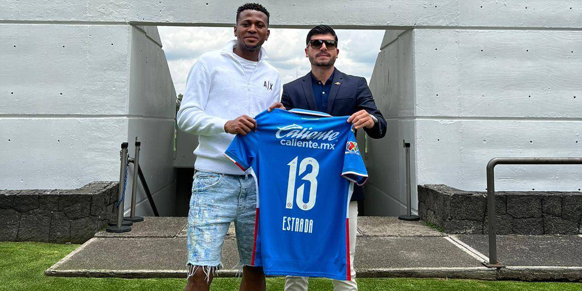 Michael Estrada es nuevo jugador del Cruz Azul de México